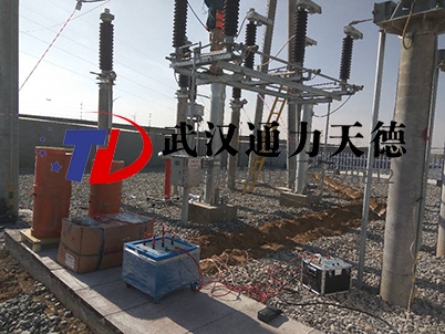 寧夏吳忠35KV風(fēng)電廠母線(xiàn)交流耐壓試驗(yàn)現(xiàn)場(chǎng)