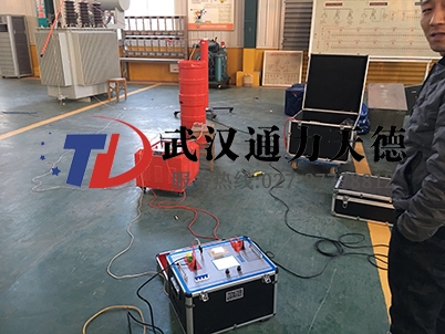 山東菏澤供電局串聯(lián)諧振耐壓試驗(yàn)現(xiàn)場